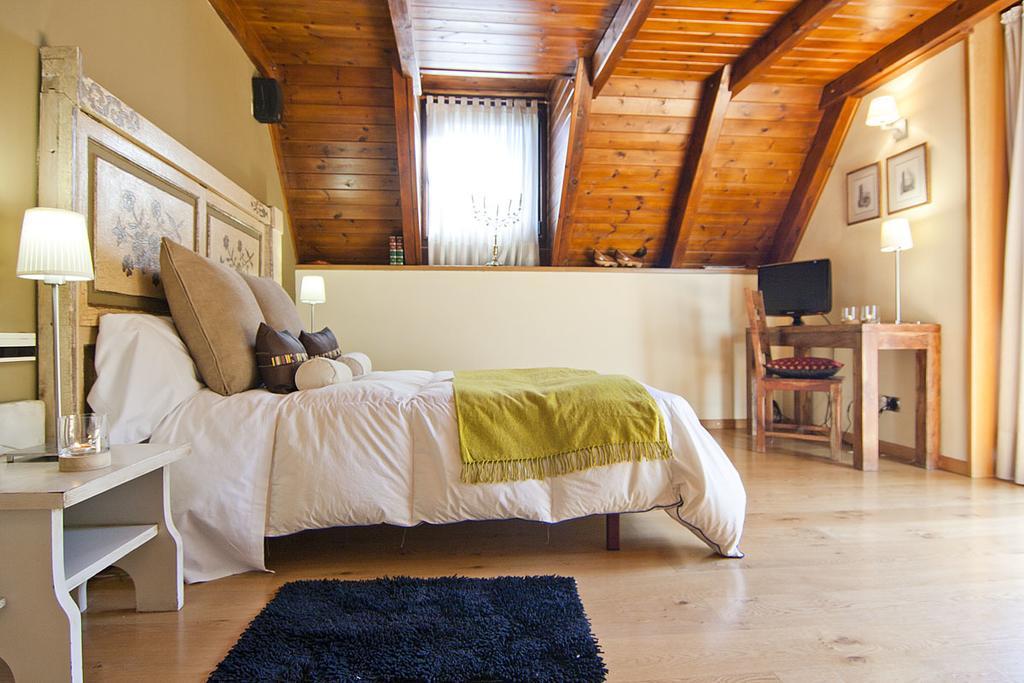 Casa Lola Pirene Villa Vielha Szoba fotó